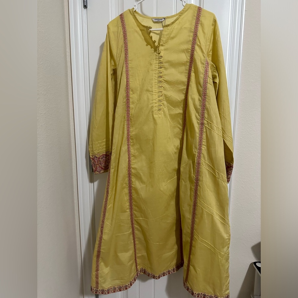 2 pc Sapphire brand embroidered kurta with trousers